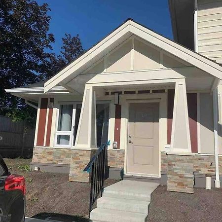 Brand New Constructed 1-Bedroom Townhouse Duncan Exterior foto
