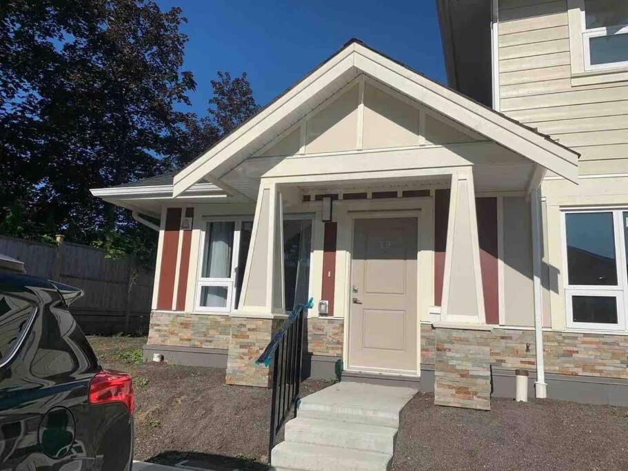 Brand New Constructed 1-Bedroom Townhouse Duncan Exterior foto